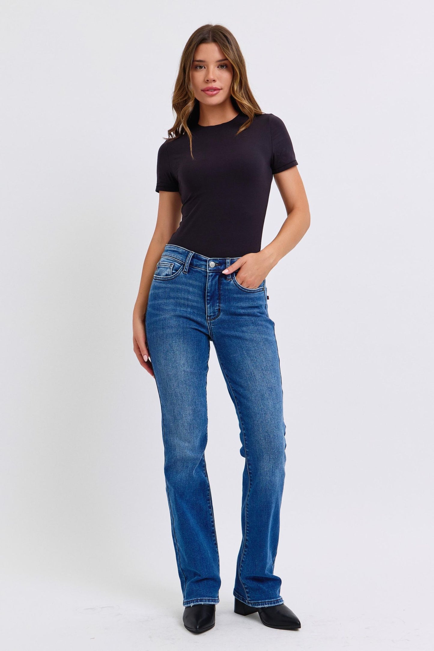 AllSeasons Bootcut Jeans